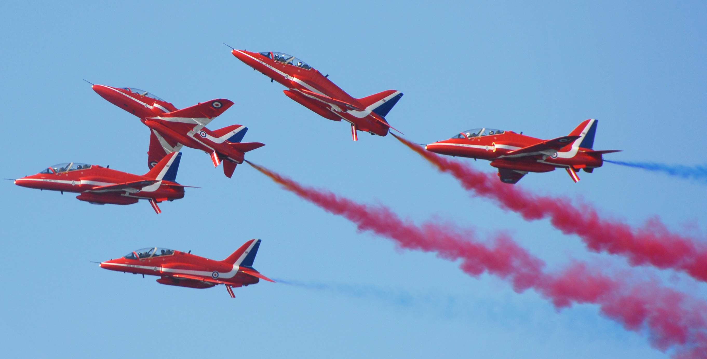 What’s it like to fly with the famous “Red Arrows”? Read a full account in our fund-raising book. It’s one of twelve exciting chapters.